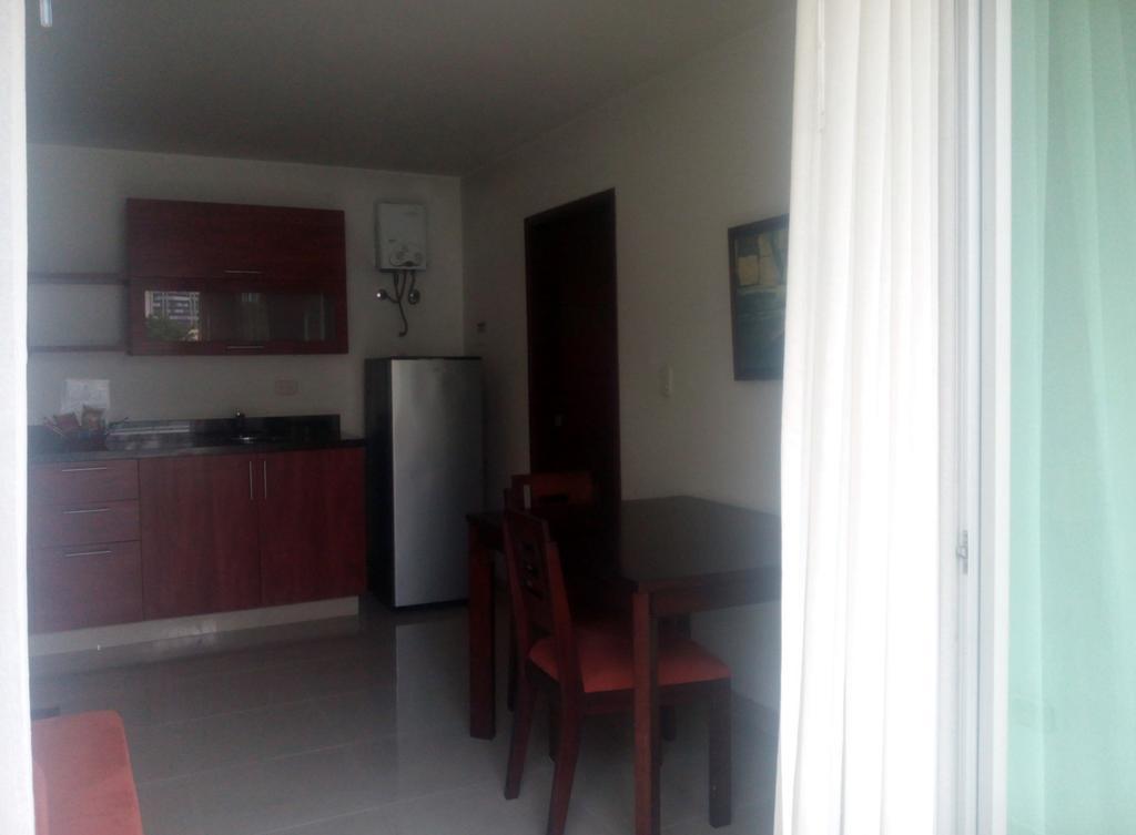 Hotel Cuarta Avenida كالي الغرفة الصورة