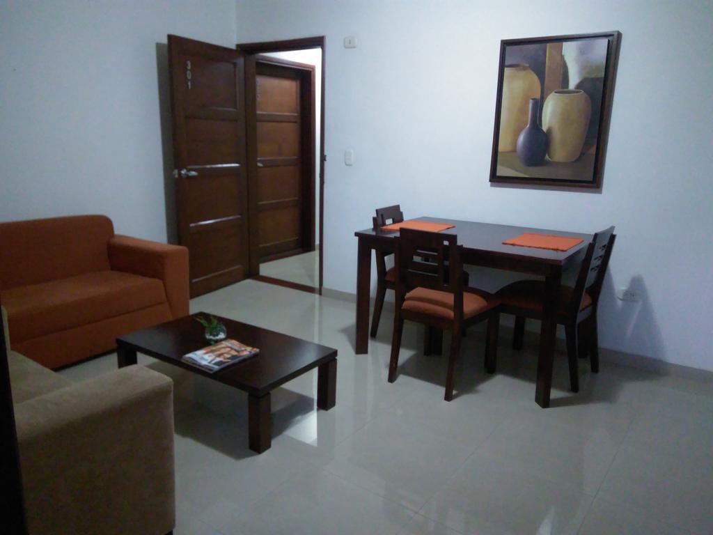 Hotel Cuarta Avenida كالي المظهر الخارجي الصورة