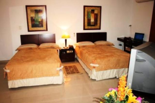 Hotel Cuarta Avenida كالي المظهر الخارجي الصورة