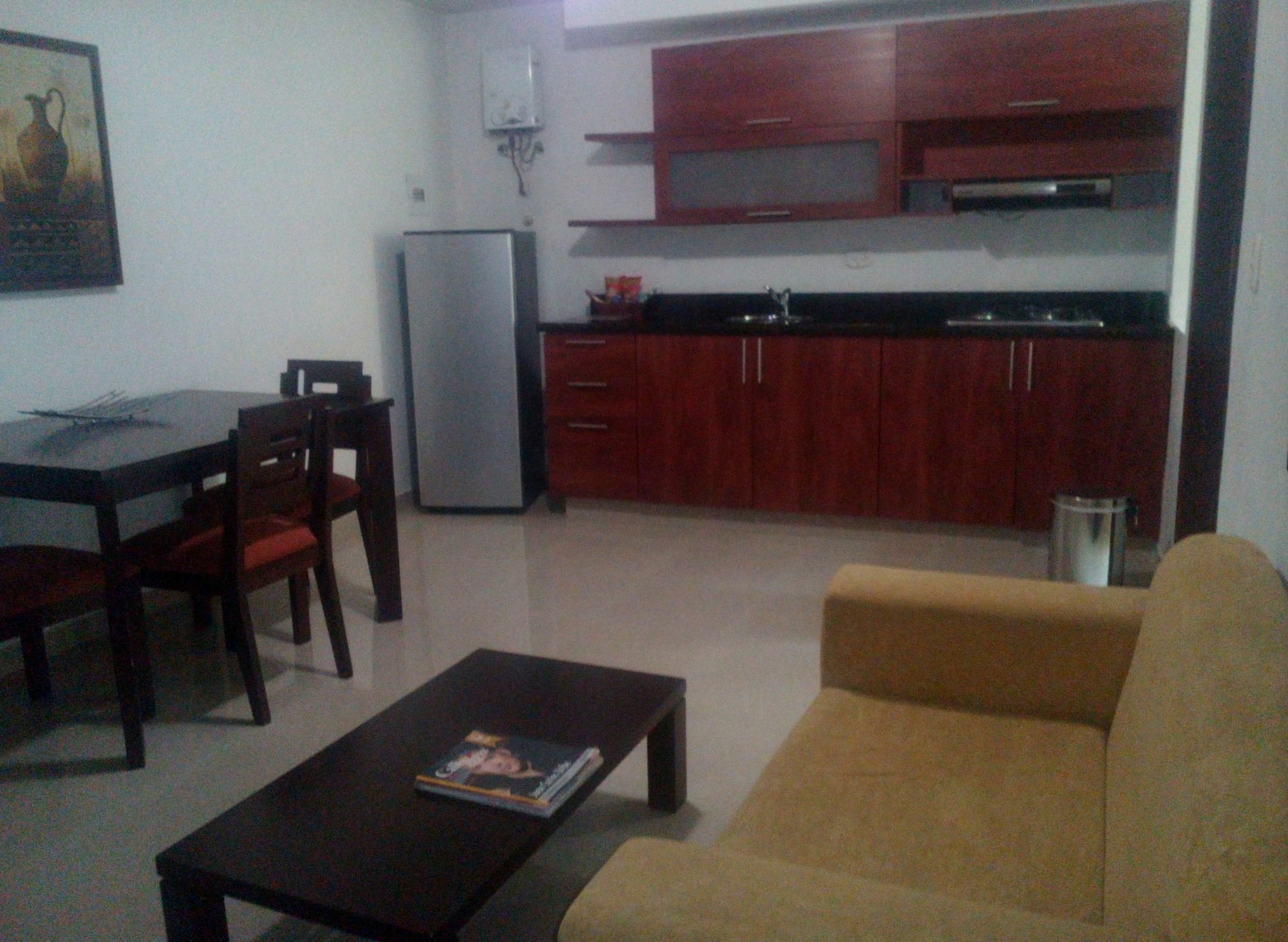 Hotel Cuarta Avenida كالي المظهر الخارجي الصورة
